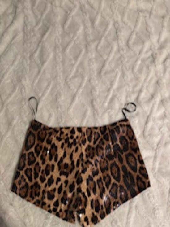 Cheetah Print Edikted Shorts - Picture 2 of 3